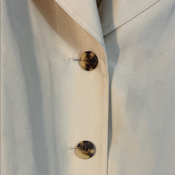 Lafayette 148 New York Beige Silk Button Down Blouse – Career Top Size 12 NWT - Picture 5 of 16